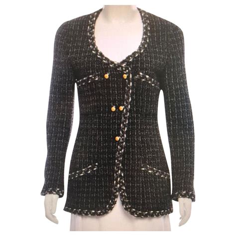 veste chanel classique|veste en tweed chanel.